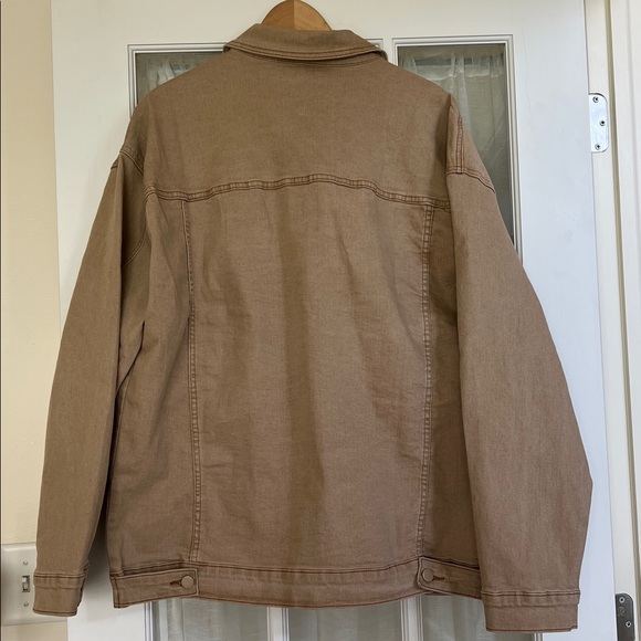 Men’s Fall / Spring Jacket stretches - Picture 7 of 10